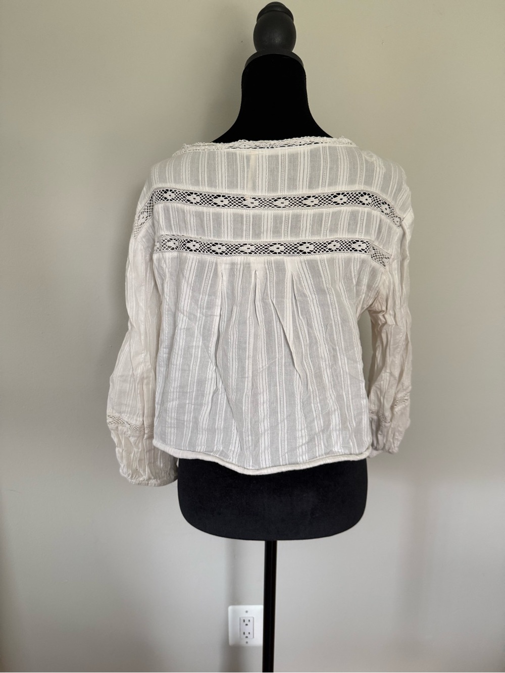 Free People White Embroidered V-Neck Boho Top - Picture 4 of 5